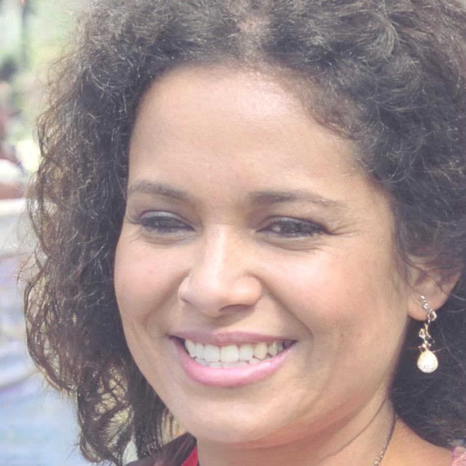 María González, CEO